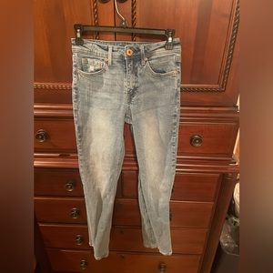 American Rag blue jeans